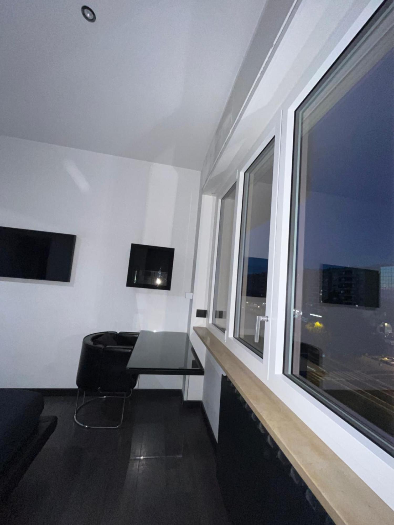 Cinecitta Luxury Guest House Рим Экстерьер фото